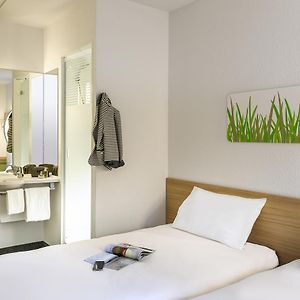 Zimmer mit zwei Einzelbetten